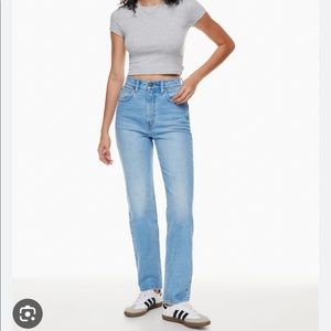 70s high straight Jean Levi’s from aritzia